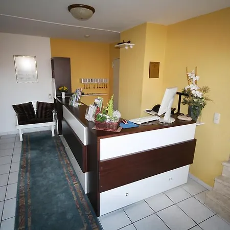 Gasthuis Parkhotel Phoenix Garni 3*